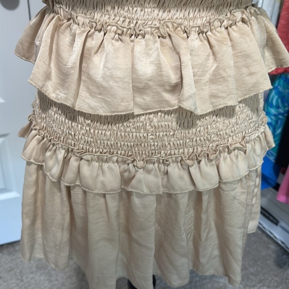 She + Sky Cream/GOLD Ruffled Dress - Picture 4 of 11